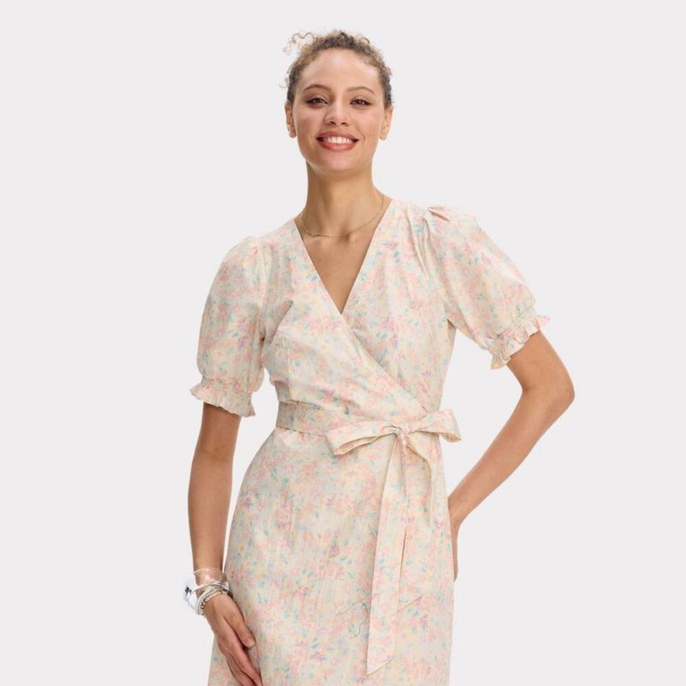 Universal Thread - Women's Puff Short Sleeve Midi Wrap Dress - Univer Pink - Picture 4 of 4